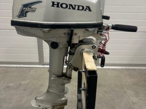 Kasutatud paadimootor Honda BF5A